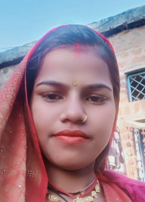 Pooja Singh, 22, India, Jhānsi