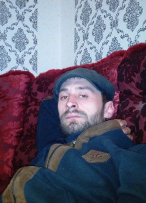Александр, 33, Россия, Спокойная