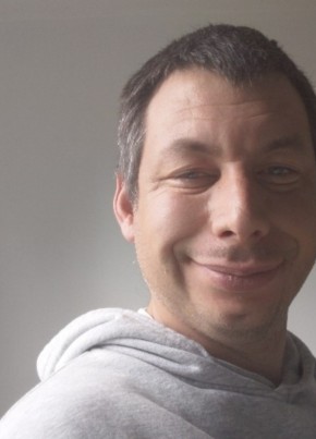 Julien, 41, République Française, Toulouse