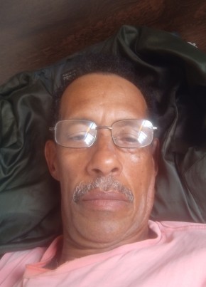 Vitor из Manhuaçu 60 лет