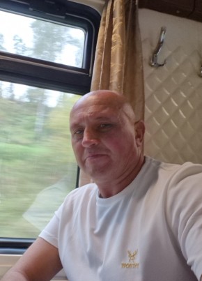 Дмитрий из Волгограда 47 лет