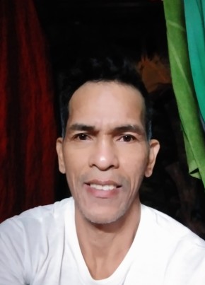 Geric naval, 44, Pilipinas, Lipa City
