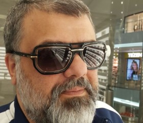 ivan, 53 года, Tirana
