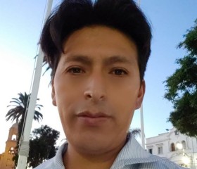 Russell, 37, Tacna