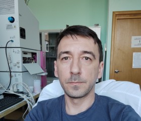 Oleg Petrukhin, 40, Pushchino