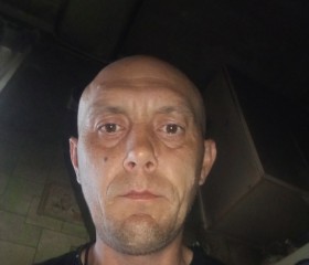 Pavel, 42, Karpinsk