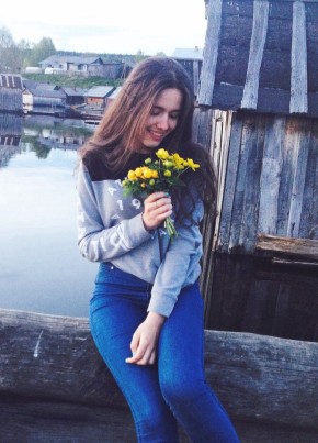 Карина, 23, Россия, Медвежьегорск