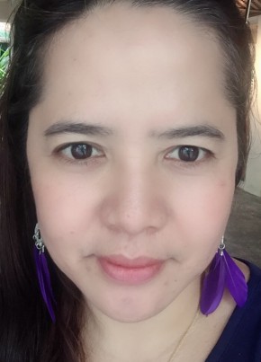 Analyn, 50, Singapore, Singapore