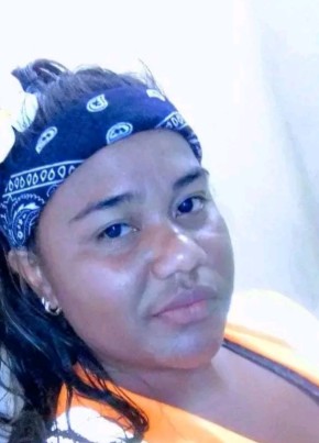 Selena Tebz, 32, Solomon Islands, Honiara