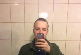 Andrej, 28 - Just Me