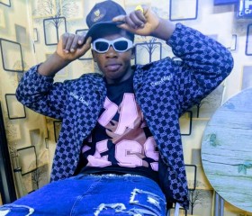 Precious, 21, Bamenda