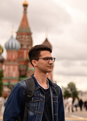 Валерий из Саратова 23 года