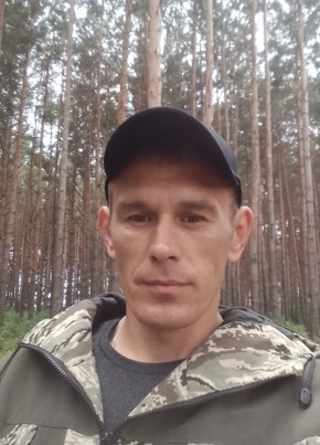 Иван, 31, Россия, Голышманово