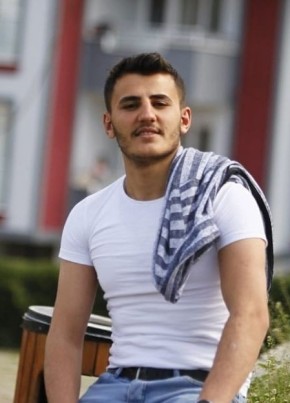 Muhammed, 24, Türkiye Cumhuriyeti, İstanbul