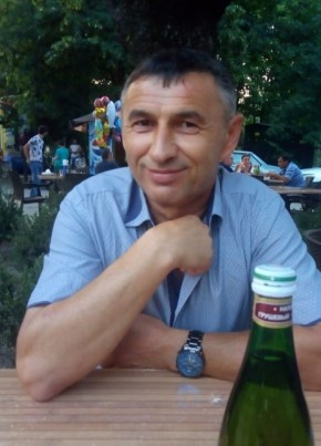 Артур, 57, Россия, Нальчик