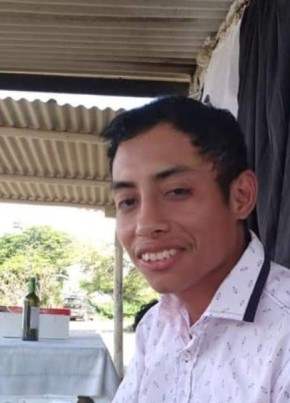 Jhonathan Edgard, 27, Peru, Trujillo