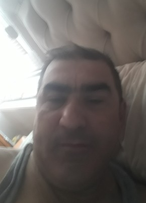 Şahin Avcıl, 44, Türkiye Cumhuriyeti, İstanbul