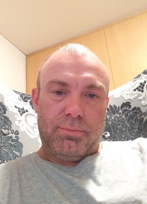 Dean, 43, Australia, Sydney