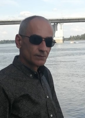 Артур, 57, Россия, Томск