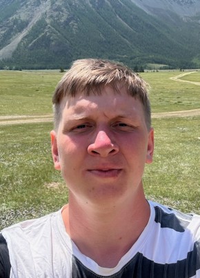 Михаил из Барнаула 27 лет