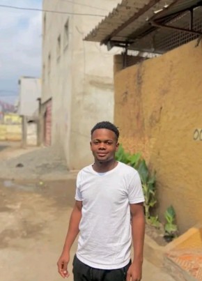 FILIPE, 18, República de Angola, Loanda