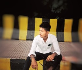 Single boy Rahul, 20 лет, Burhānpur