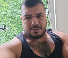 Derill, 38, Dusseldorf