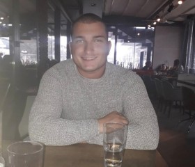 Saša, 31, Belgrade
