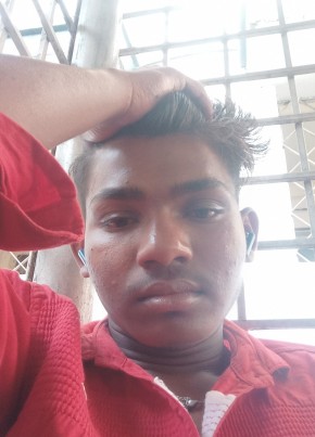 Raju Sambetwar, 19, India, New Delhi