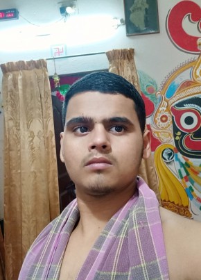 Akash, 18, India, Bhubaneswar