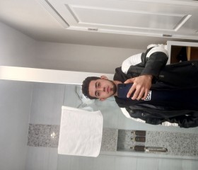 Sergio, 23, New York City