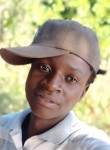Bernardo Domingo, 20, Maputo