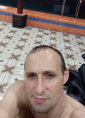 Вадим из Иркутска 42 года