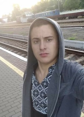 Павел, 26, Україна, Кропивницький