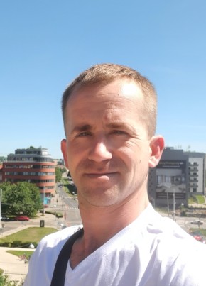 VIACHESLAV из Erfurt 34 года