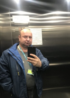 Михаил из Калуги 47 лет