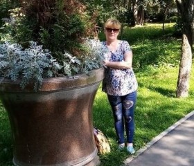 Елена, 56 лет, Холмск