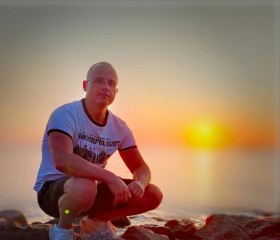 Алексей, 47 лет, Остров