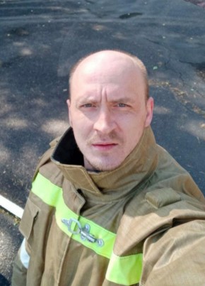 Виталий, 32, Россия, Железногорск (Красноярский край)