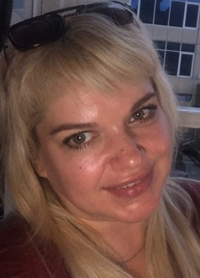 Елена из Саратова 42 года