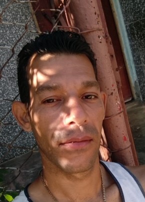 Eugenio, 41, República de Cuba, La Habana