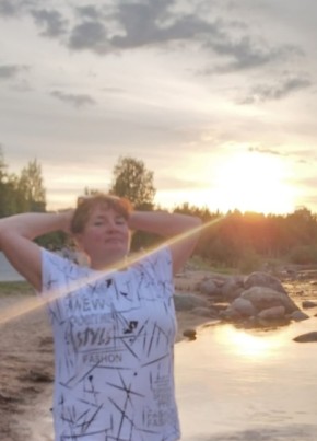 Юлия из Лодейное Поле 50 лет