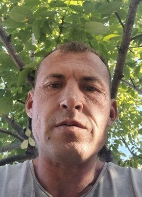 ionut из Dăbuleni 38 лет