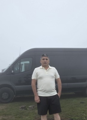 Ramaz из ბათუმი 46 лет