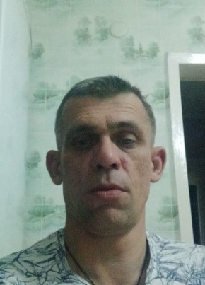 Виктор, 45, Россия, Гирей