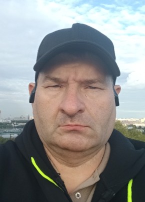 Сергей из Москвы 54 года