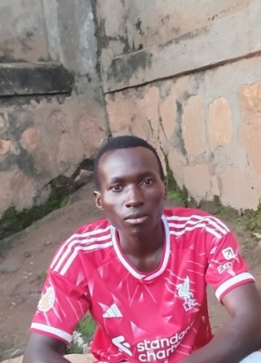 Magana из Kampala 29 лет