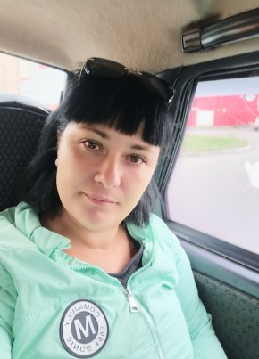юлия, 41, Россия, Омск