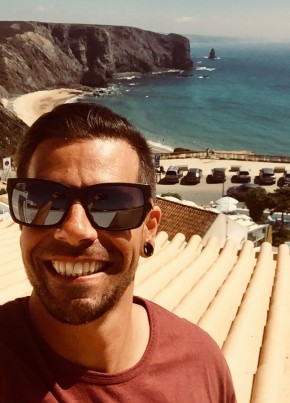 Jon, 43, República Portuguesa, Rio de Mouro