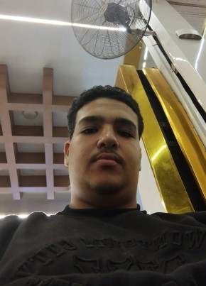 YOUSEF из طنطا 18 лет